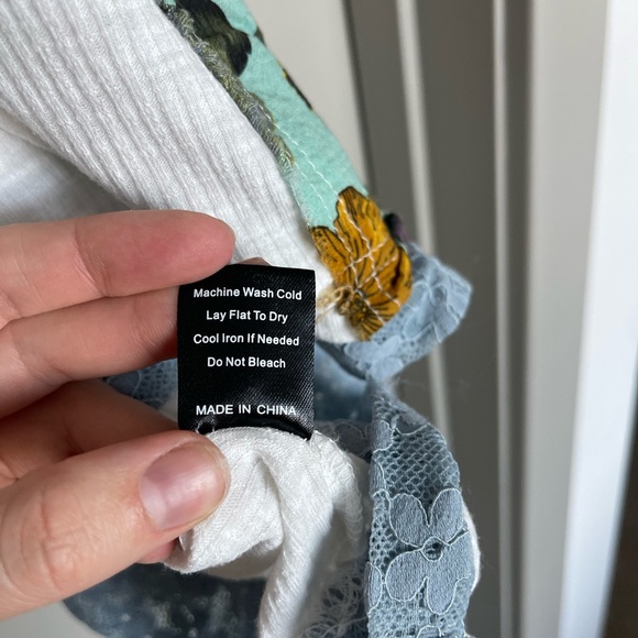 *** LISTING IS SOLD ***  Boho Floral Patchwork Tunic - Picture 8 of 9